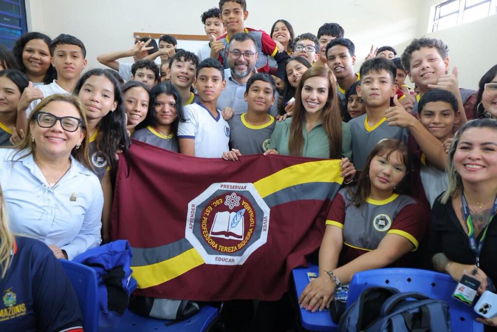 ESCOLA MILITAR